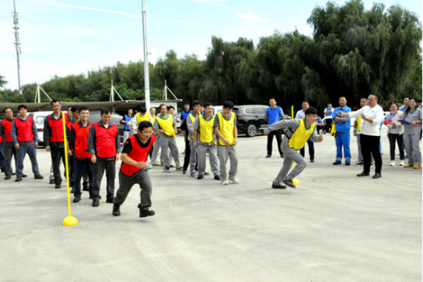 康寧特公司“慶國(guó)慶·迎中秋”趣味運(yùn)動(dòng)會(huì)報(bào)道687 康寧特公司“慶國(guó)慶·迎中秋”趣味運(yùn)動(dòng)會(huì)報(bào)道687